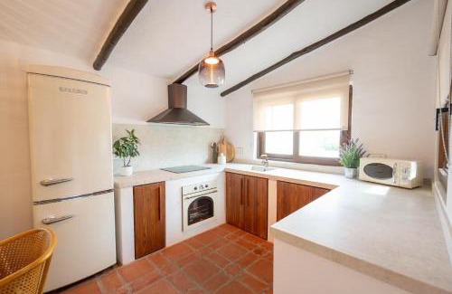 El Rescate Villa | RentitSpain Cortijo Rural Fandango 3 piscina y Montañas