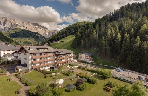 Selva di Val Gardena House | Residence Antares