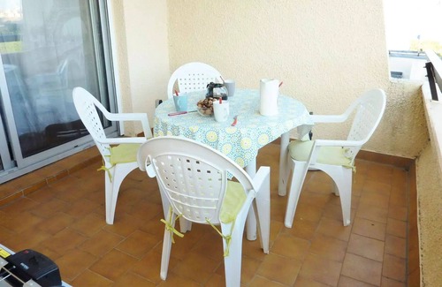 Marseillan Plage Apartment | Residence Clos Des Pins Ii (d - In residence with swimming pool, spacious studio cabin air conditioned