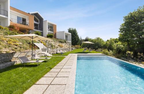 Trarego Viggiona Apartment | Residence Conca Verde 1 with pool