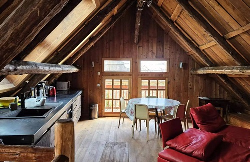 Pra Loup Ski Chalet | Residence Hameau Du Clos Sorel - Small and small mazot for 5 people, located in a mountain hamlet in Pra Loup