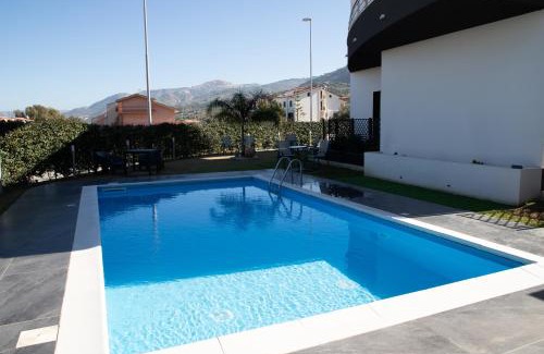Sant'Agata di Militello Apartment | Residence con Piscina e Giardino