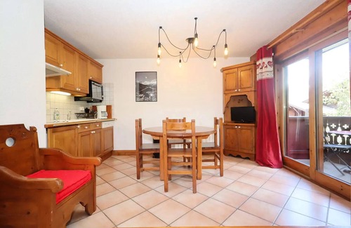 Les Houches Apartment | Residence Les Hauts De Chavants - 2 Rooms for 4 People