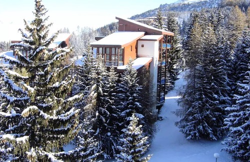 Arc-1800 Apartment | Residence Mirantin 2 - Duplex for 4 people close to the slopes and shops - Quiet residence in the village of Charmettogerà Arc 1800