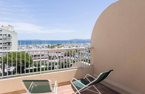 Toulon - Hyeres Apartment | Residence Pierre & Vacances Hyeres Port - Maeva Selection - Studio 4 People