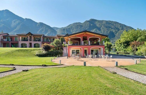 Crone Apartment | Residence Vico Master