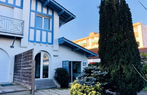 Le Moulleau Villa | Residence Villa “ker Armor” - ARCACHON – THE MOULLEAU – PART OF VILLA 150 M FROM THE PLAGE