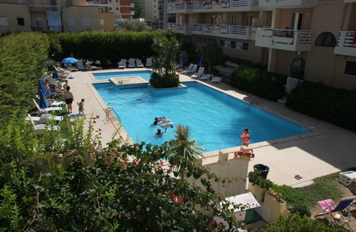 Lido House | Residence with pool on the promenade