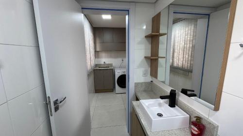 Bonfim Apartment | Residencial Franciscano - Perto de TUDO com vaga! LZN Hospedagens