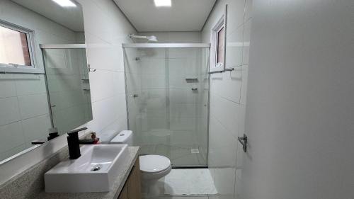 Bonfim Apartment | Residencial Franciscano - Perto de TUDO com vaga! LZN Hospedagens