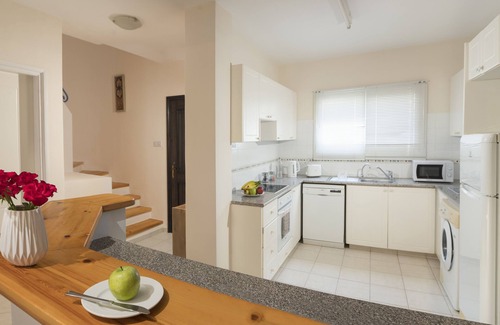 Universal Apartment | Resitour - Limnaria Gardens