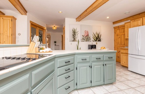 Yarmouth County House | RESORT 21 - A private oasis on the lake.