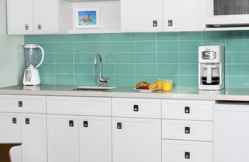 Nazareth Apartment | Resort Beach Stay w/ Pool, Tennis and More!