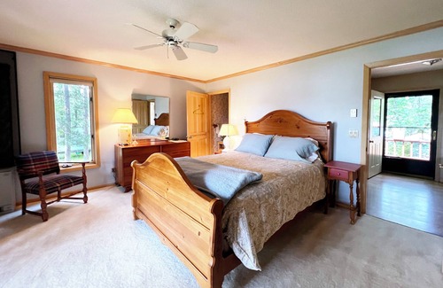 Tower House | Resort Like Home set on 8 Acres. 3bed-2.5bath. Great Families or Large Groups