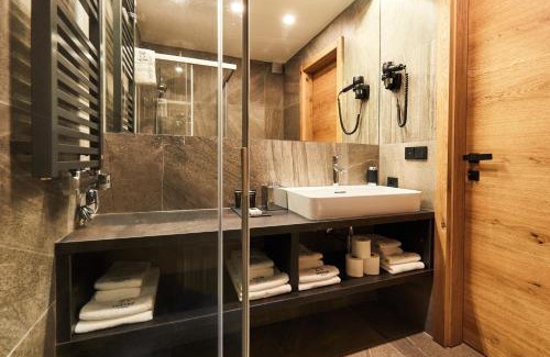 Snezne Apartment | Resort Sněžné AMANITA