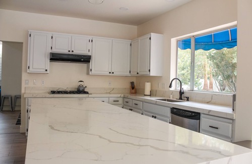 Green Valley North House | Resort style home. Pool/Spa/Wet deck. 10 min. from airport/strip