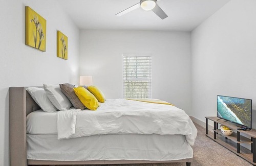 Baymeadows Apartment | Resort Style Living