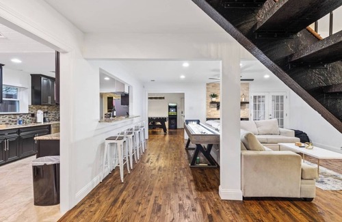 Richardson House | Resort-Style Pool House with Hot Tub and Game Room
