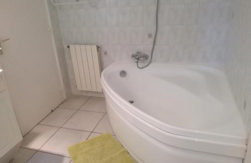 Plelan-le-Petit Apartment | RESSOURCEMENT EN BRETAGNE