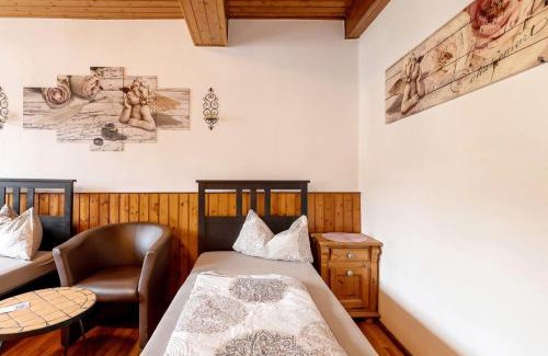 Thaleischweiler-Froschen Apartment | Restaurant Fewo Golsong