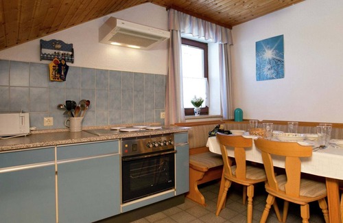 Feld Apartment | Restful Holiday Home near Ski Lift in Petersthal
