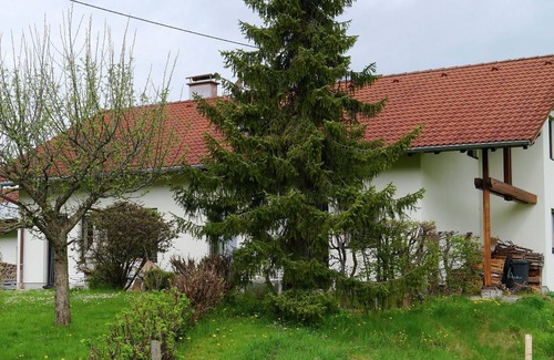 Feld Apartment | Restful Holiday Home near Ski Lift in Petersthal