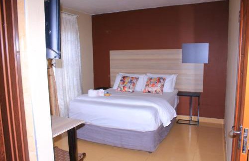 Thohoyandou House | Restinn at 49 Lodge