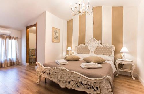 Alghero Villa | Restored Historic Mansion Paterno with Exclusive Pool, Wifi and AC for 20 people
