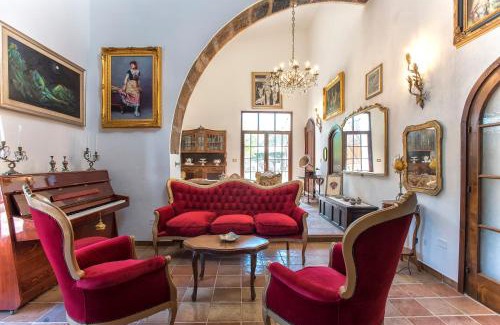 Alghero Villa | Restored Historic Mansion Paterno with Exclusive Pool, Wifi and AC for 20 people