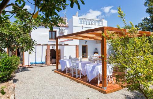 Alghero Villa | Restored Historic Mansion Paterno with Exclusive Pool, Wifi and AC for 20 people