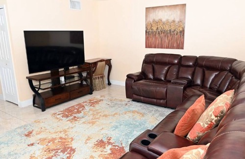 Wellington House | Retreat at Lake Point - Wellington Equestrian