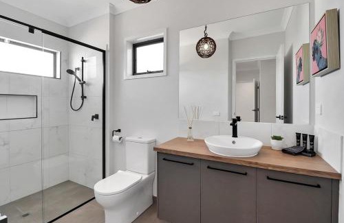 Grovedale House | Retreat on Bedajanawa