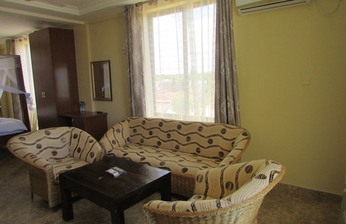 Diani Beach Hotel | Retro Boutique Hotel Limited