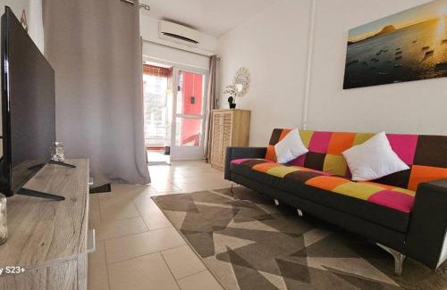 Pereybere Apartment | Retro Paradise - 200m to Beach