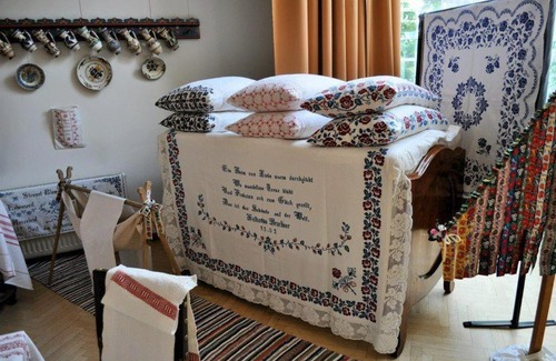 Bazna House | Retro Regina