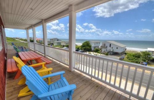 Oak Island House | Reve Nautique