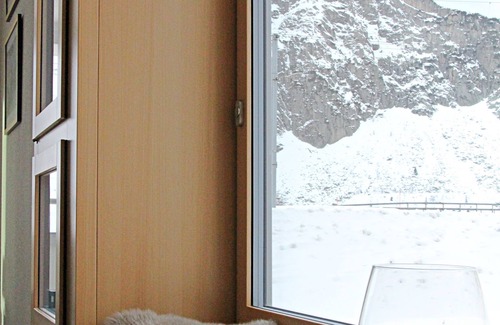 Andermatt Apartment | Reviving Mountain Retreat With Modern Interior In Andermatt