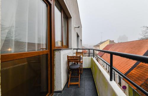 Old Town Apartment | Rex Nest