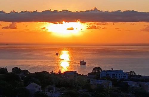 Bastia Apartment | Rez de villa avec terrasse vue mer