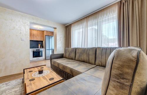 Smolyan Apartment | Rhodope Escape - Modern 1BR Apartment with Balcony & Free Parking