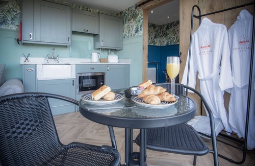 Llangennith Cabin | Rhossili Bay Secret - Cabin - Landimore
