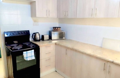 Livingstone Apartment | Rhythm of local life 2-bedroom apartment with AC in Livingstone