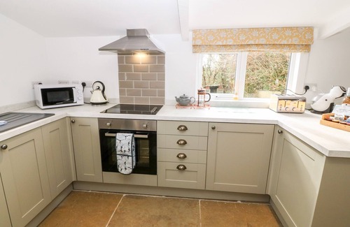 Ty Croes House | Rhytty Bach