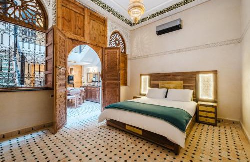 Marrakech House | Riad Emeraude Cozy Riad with Shared Pool 4 Room