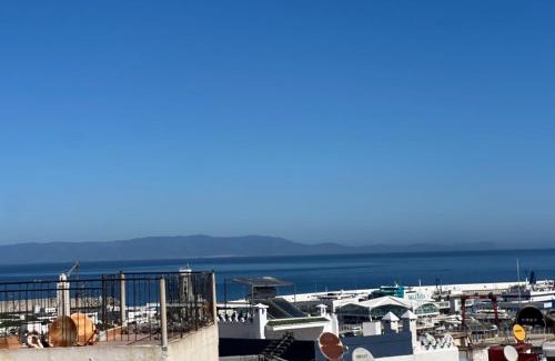 Medina of Tangier House | Riad house Lyabaïana,piscine climatisation, hammam, vue mer