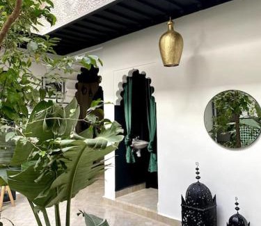 Kasbah House | Riad Wadiya, privatif, piscine en rooftop.