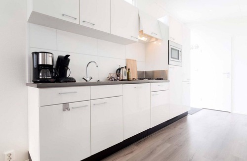 Berkhout Ski Chalet | ✓ Rialto at Park Westerkogge ✓ Holiday home for 5 people ✓ Located in Berkhout (North Holland) ✓ Waterfront holiday resort ✓ Book directly at the resort