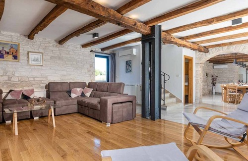 Kringa House | Richly equipped villa Erman with swimming pool