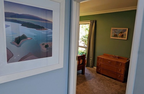 Richmond House | Richmond Views - Comfortable & Spacious home!