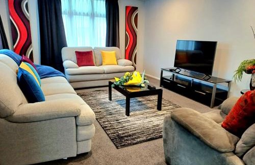 Invercargill House | Richmond Villa